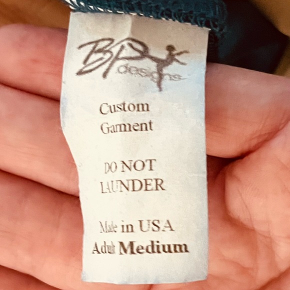 Dance Costume - AM - Picture 6 of 6